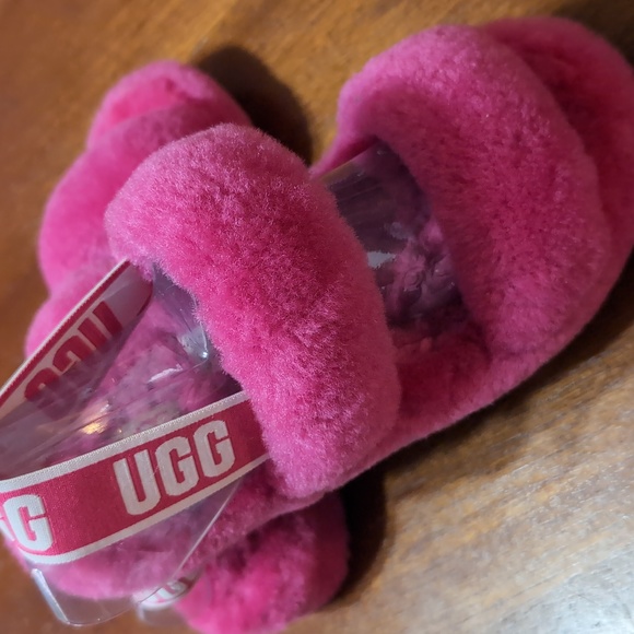 Uggs Oh yeah! Hot pink fluffy slippers - Picture 4 of 9